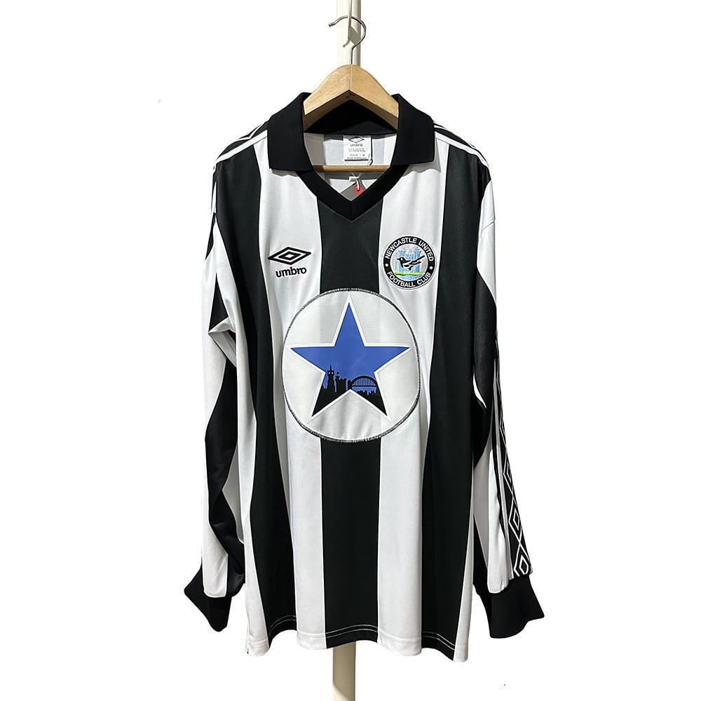 Newcastle United 1980-1982 Home Men Retro Jersey – Long Sleeve