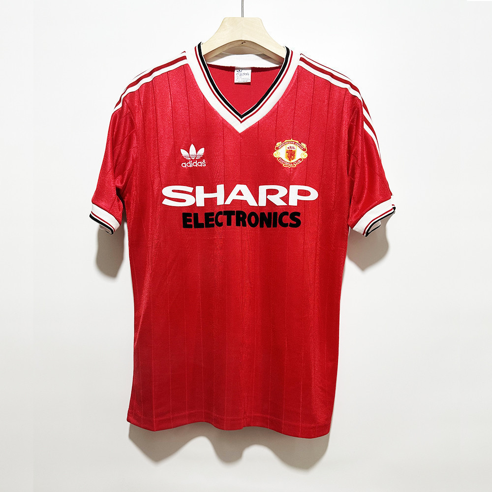 Manchester United 1982-83 Home Men Retro Jersey – Red