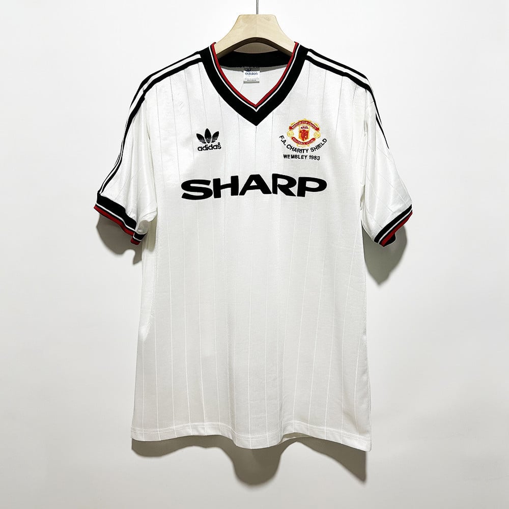 Manchester United 1983 FA Charity Shield Men Retro Jersey – White