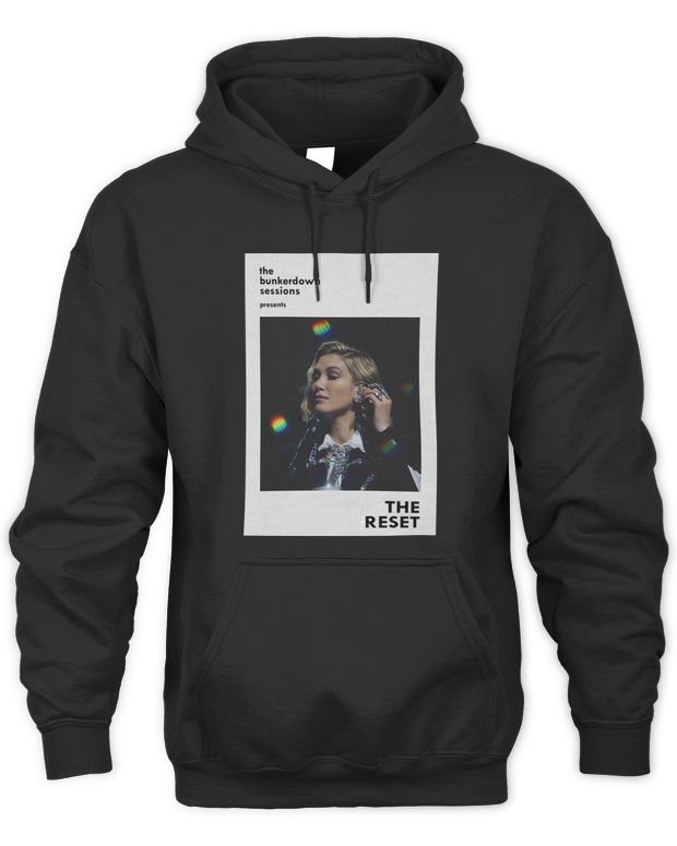 Delta Goodrem Merch the Bunkerdown Sessions Tour Shirt - Unisex Hoodie