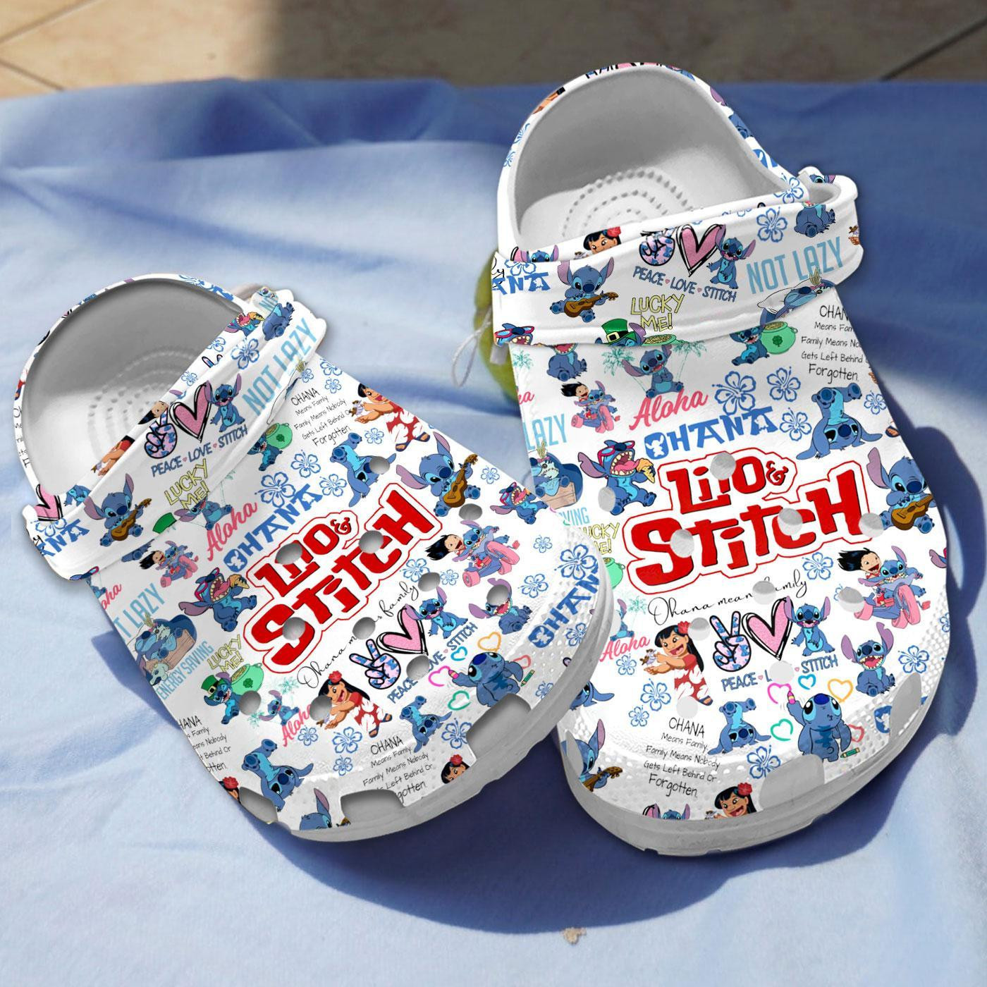 Beautiful Classic Cartoon Clogs, Super Lightweight And Non-slip Crocs Comfortable For Men Women and Kids