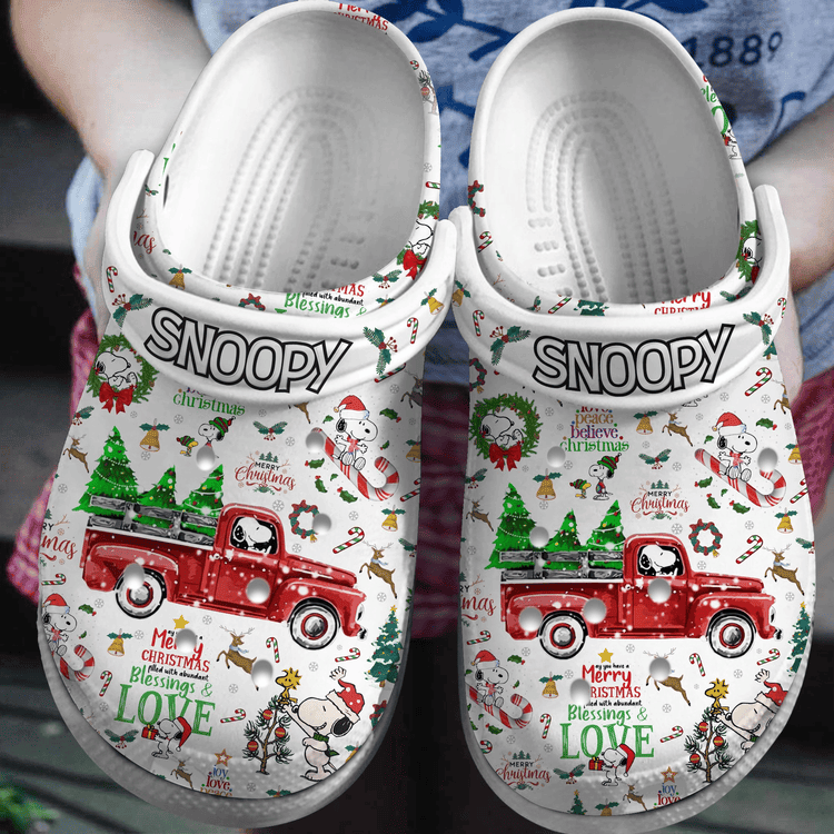 Eye-catching Design Snoopy Merry Christmas White Clogs Crocs Comfortable For Men Women and Kids