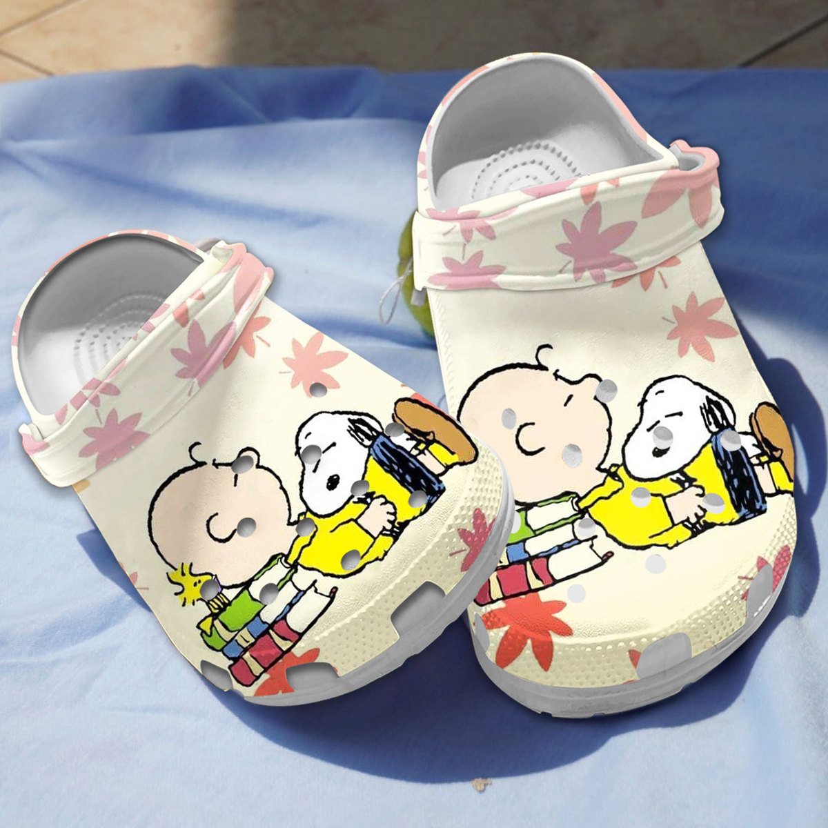 Peanuts Snoopy Cartoon Classic Clogs Crocs For Men Women and Kids GSO1403412
