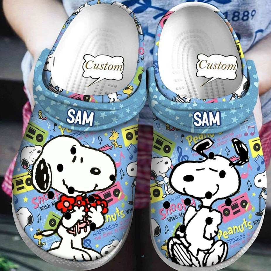 Snoopy Comfortable Shoes Clogs for men women Crocs Comfortable For Men Women and Kids - GNL1465123