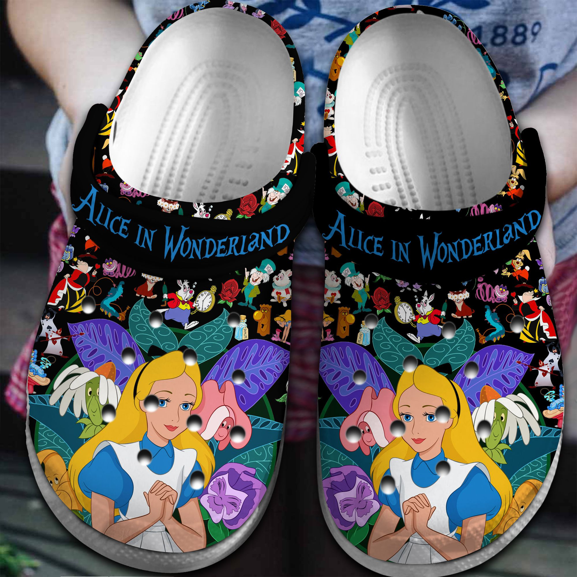 Water-resistant And Lightweight Alice In Wonderland Cartoon Clogs Crocs Comfortable For Men Women and Kids