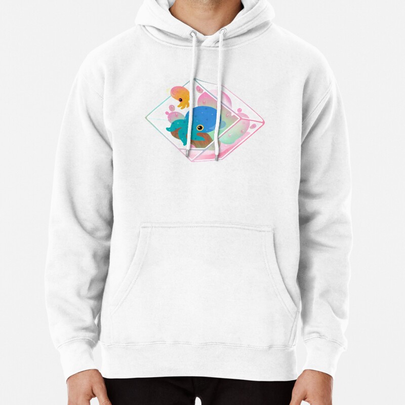 Ocean terrarium - Bobtail squids Pullover Hoodie