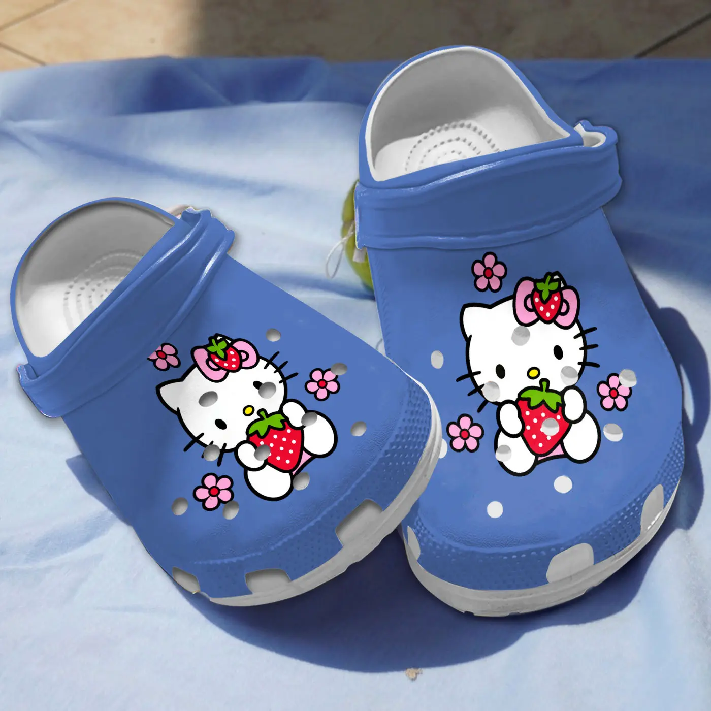 Hello Kitty Love Strowberry Light Blue, Hello Kitty Love Crocs Clogs