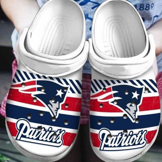 New York Giants Grateful Dead Halloween Personalized 2025 Crocs, New York Giants Crocs Clogs For Men Women and Kids