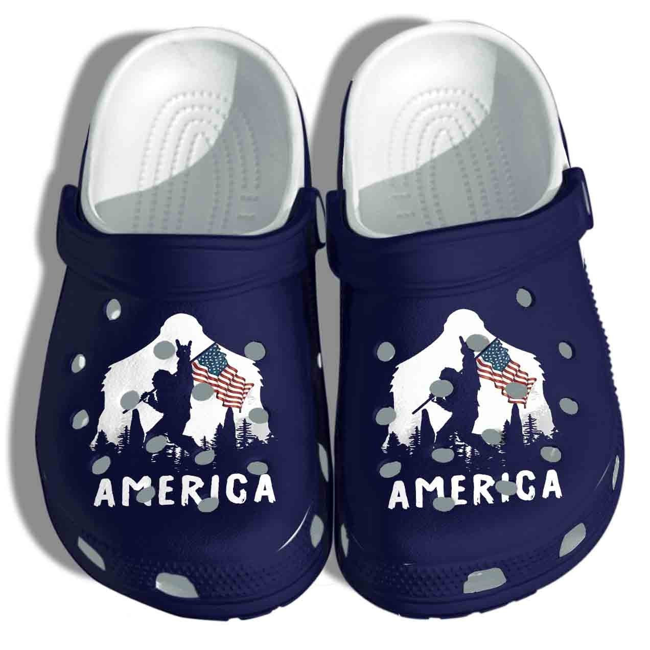 Black Cat Of The U.S 4Th Of July - 'Mewrica Outdoor Crocs Clogs For Men Women and Kids 97