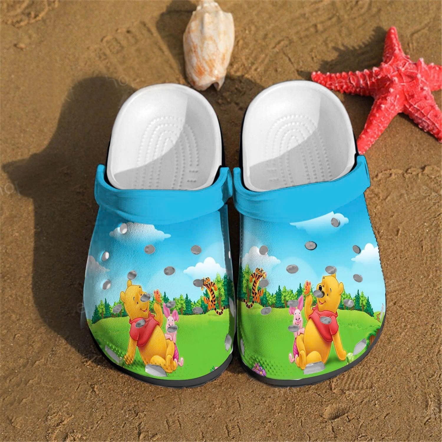 Winnie The Pooh And Piglet On The Grass Crocs Clogs For Men Women and Kids