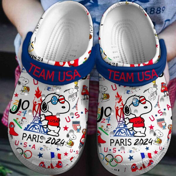 Water-Resistant And Non-slip Snoopy Crocs Clogs For Men Women and Kids