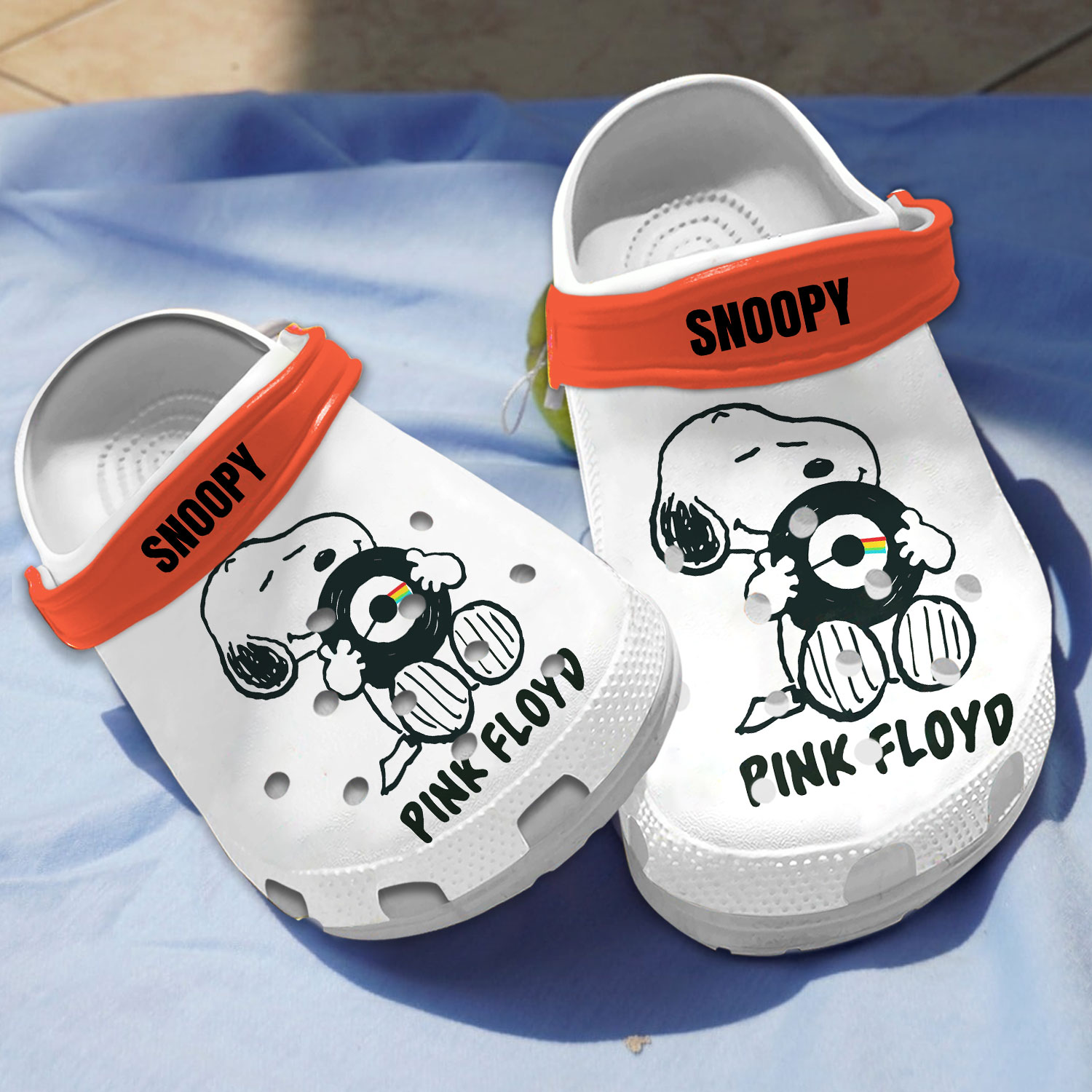 Cute Snoopy Love Pink Floyd, Cute Snoopy Love Crocs Clogs For Men Women and Kids