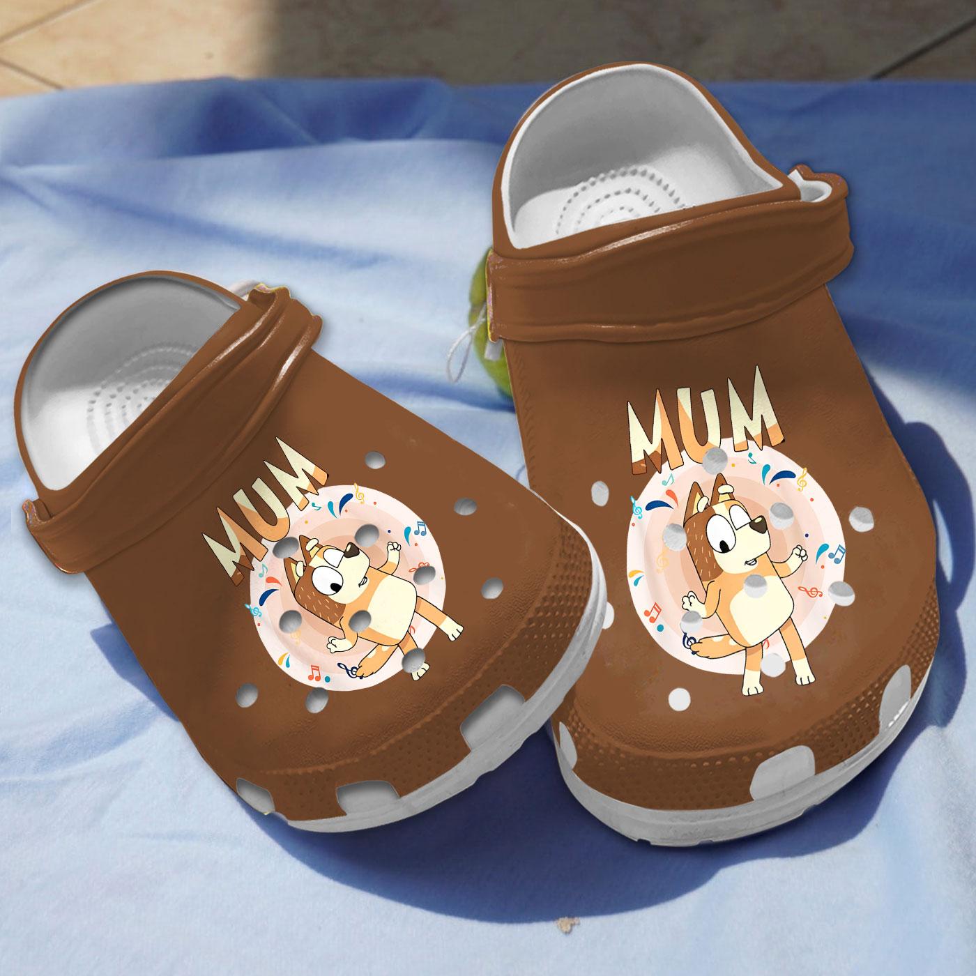 Bluey Family Happy Mum Brown s, Bluey Family Happy Crocs Clogs For Men Women and Kids