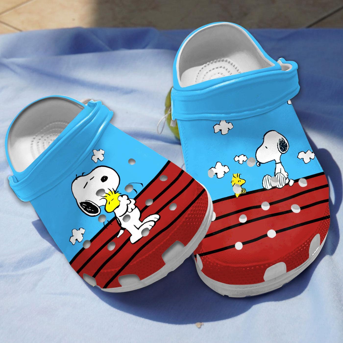 Adorable Friendship Snoopy And Woodstock Cartoon, Crocs Clogs For Men Women and Kids
