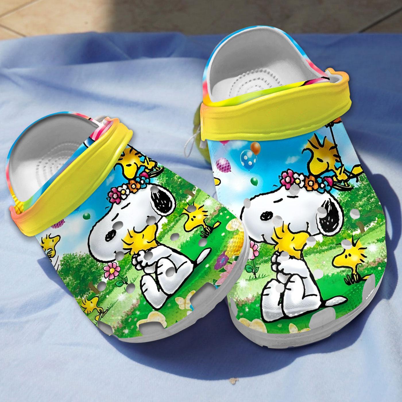Adorable Snoopy And Woodstock, Adorable Snoopy And Crocs Clogs For Men Women and Kids