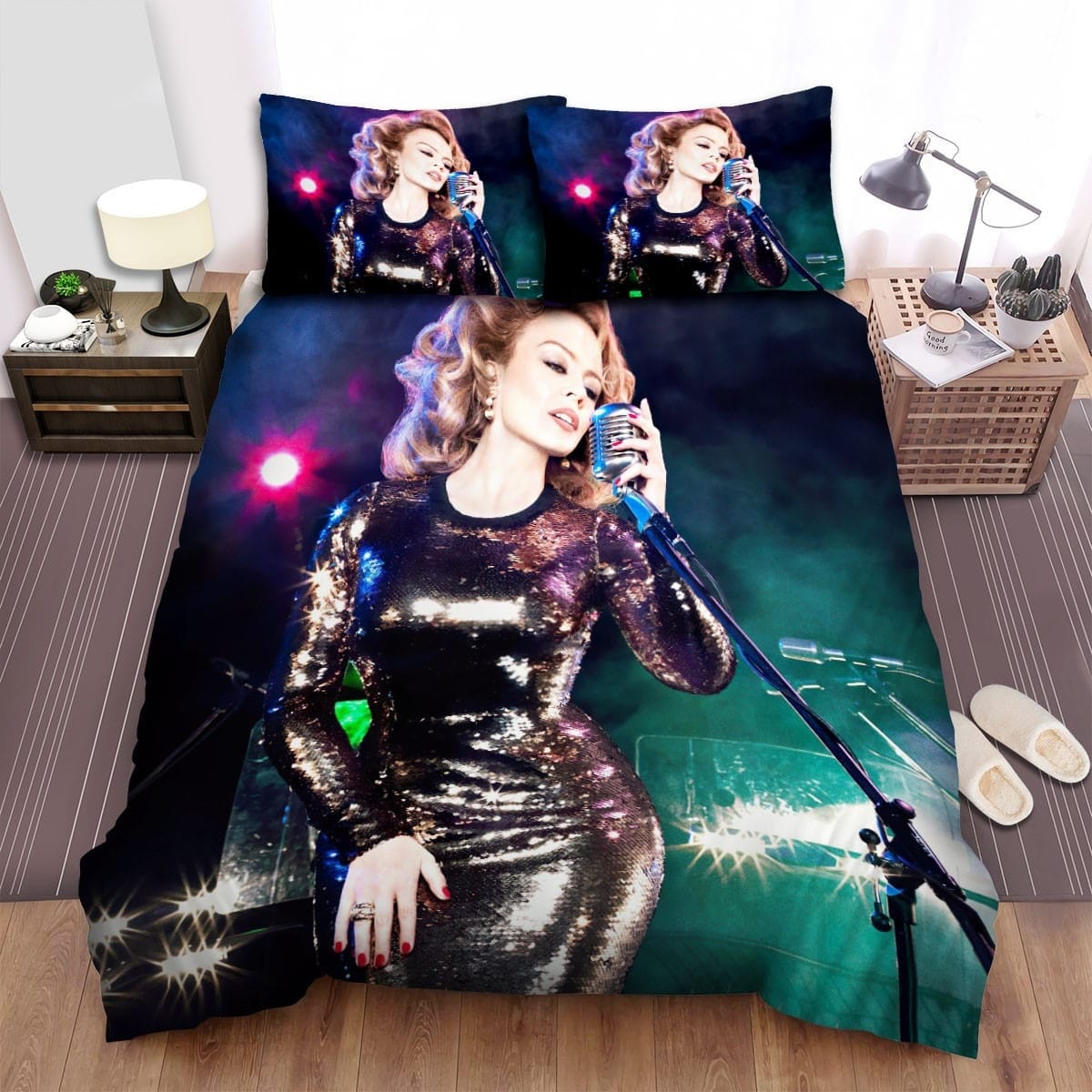 Kylie Minogue On Stage Decorative Bedding Sets with Duvet Cover, Flatsheet, Pillowcases
