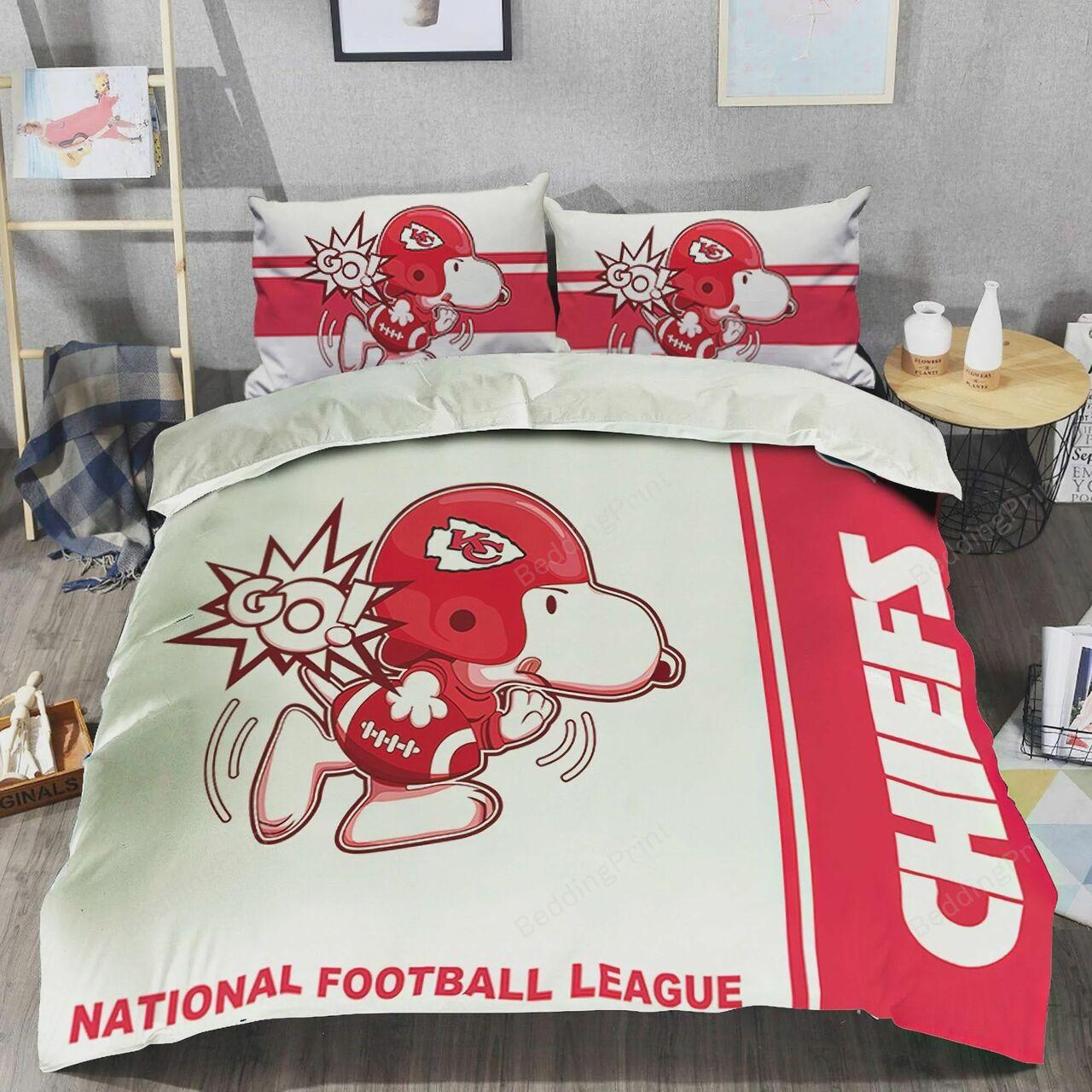 Kansas City Chiefs Snoopy Nfl Team Bedding Set Duvet Cover With Pillowcase Home Decor Gift For NFL Lovers