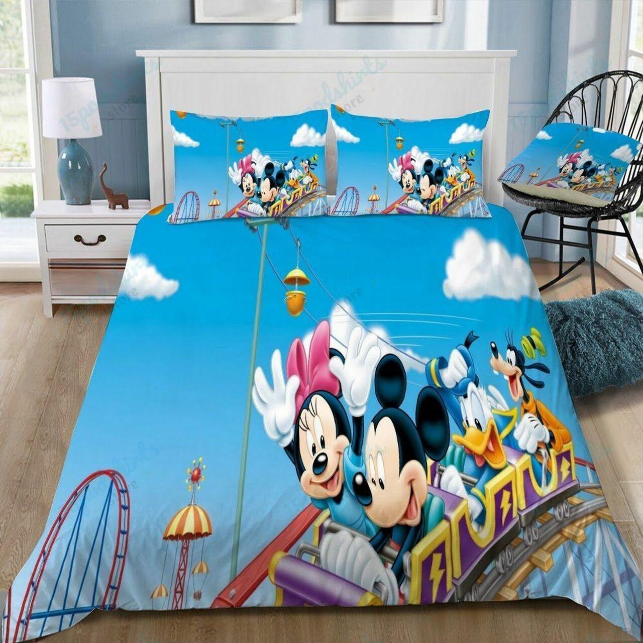 Disney Mickey Mouse And Friends 52 Beautiful Decor For Disney Fan Bedding Set Duvet Cover Meaningful Gift For Love