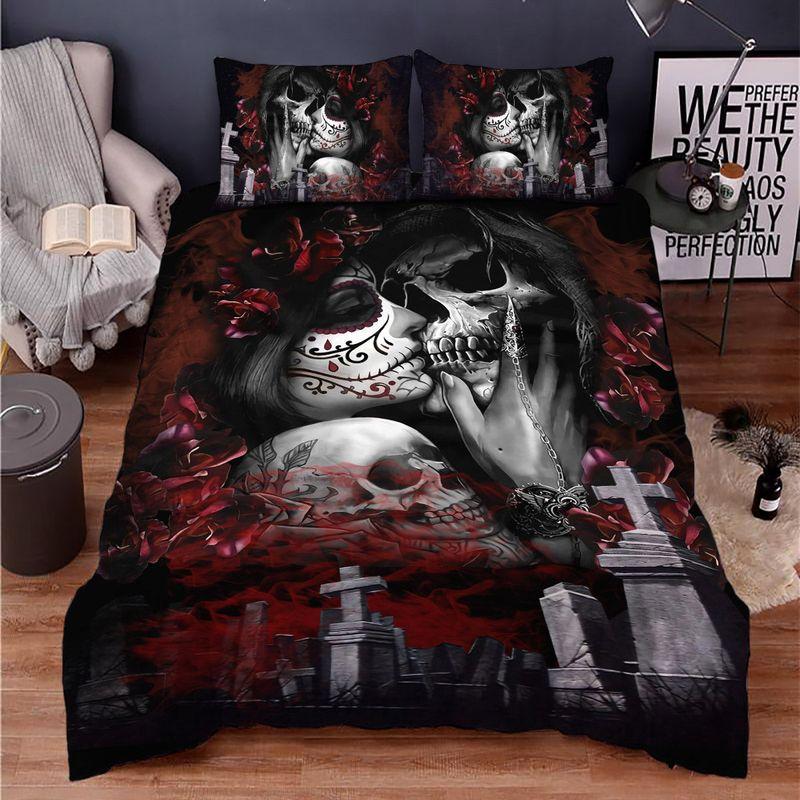 Dead Kiss Forbidden Love Couple Skull Bedding Set Couple Halloween Gift
