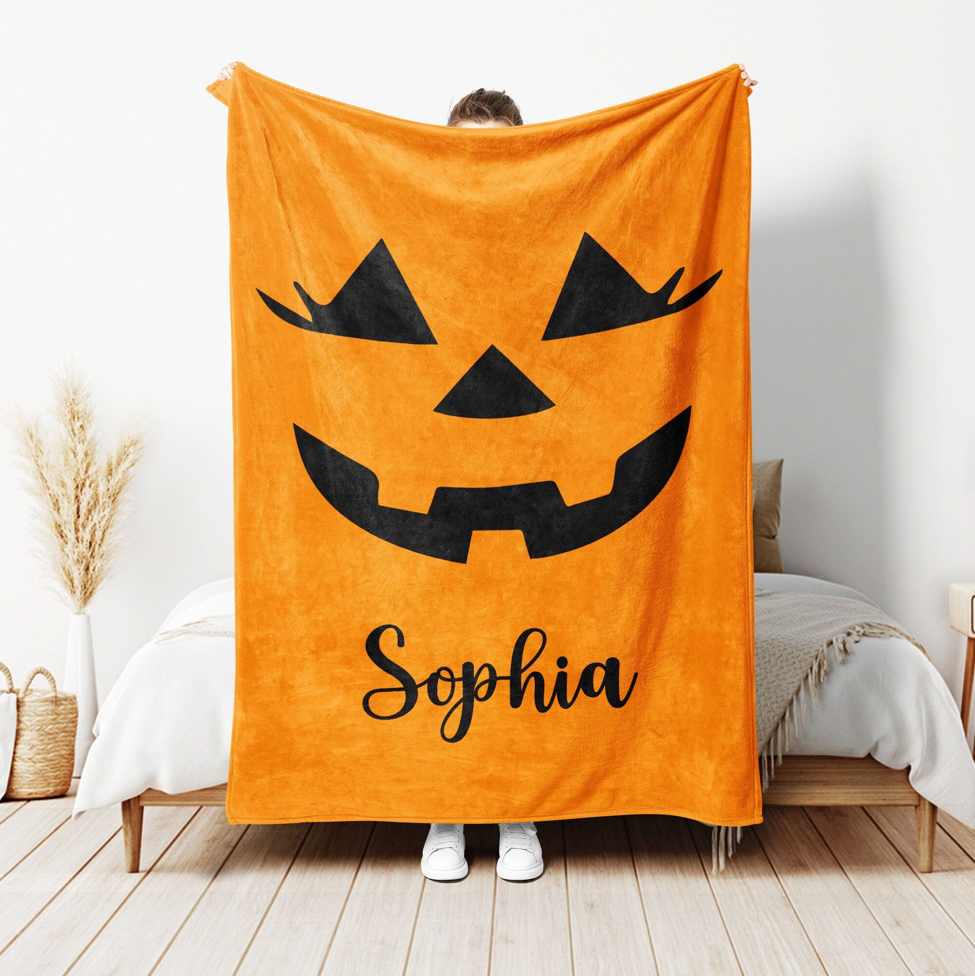 Petmytshirt Halloween Blanket Custom Name Pumpkin Face Soft Cozy Sherpa Fleece Throw Blanket Halloween Gift for Grandma Mom Daughter