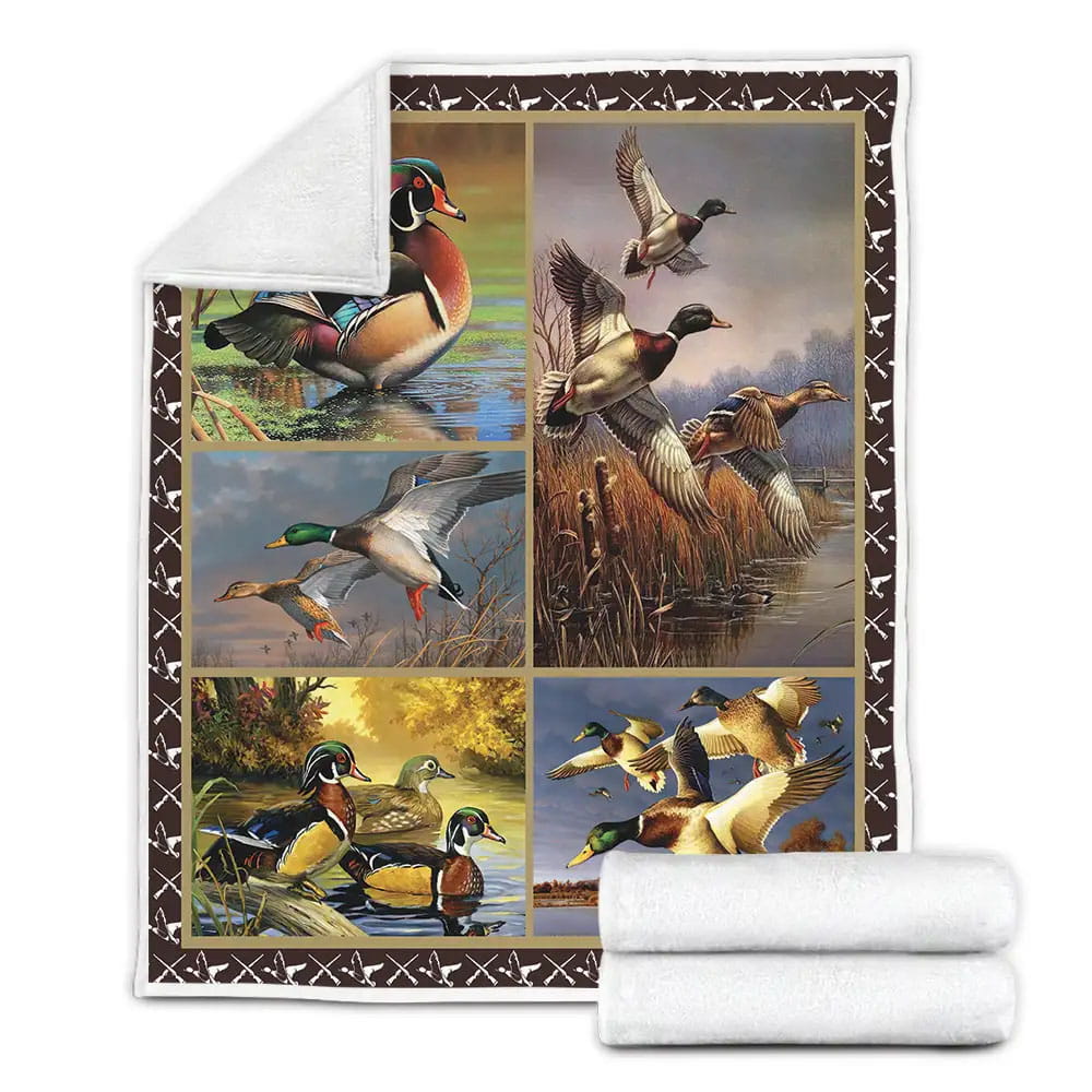Mallard Duck Hunting Fleece Blanket Gift For Christmas Thanksgiving Halloween