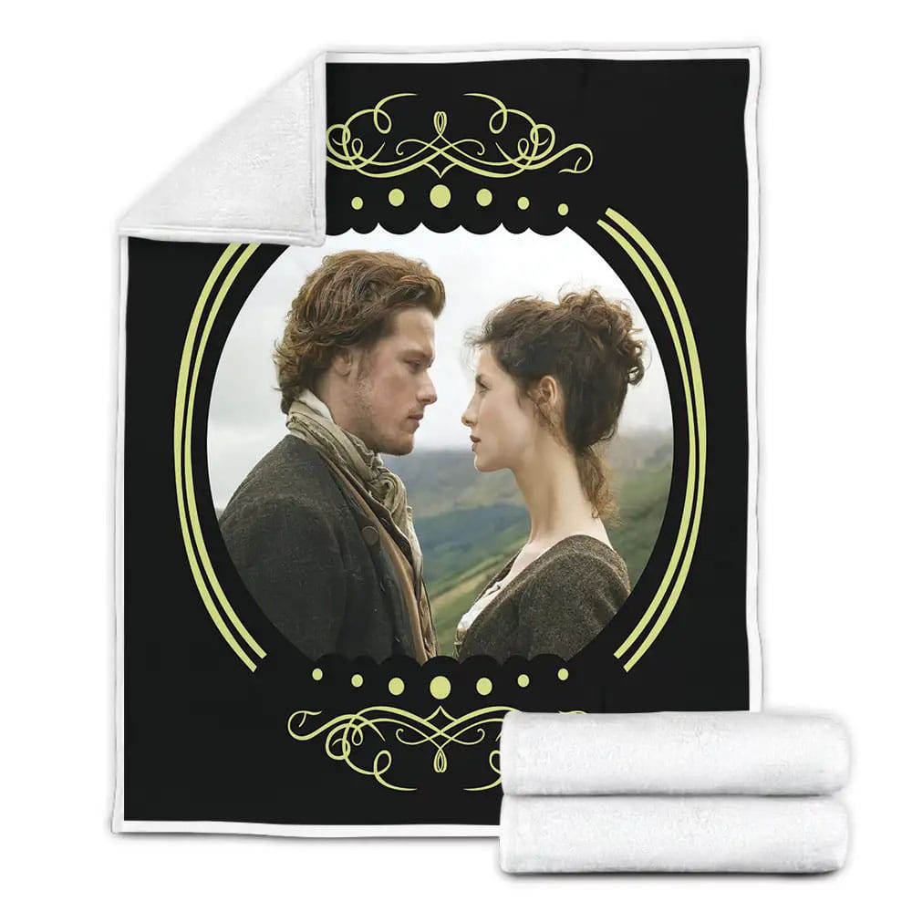 Outlander Tv Series Jamie And Claire Fleece Blanket Gift For Besties