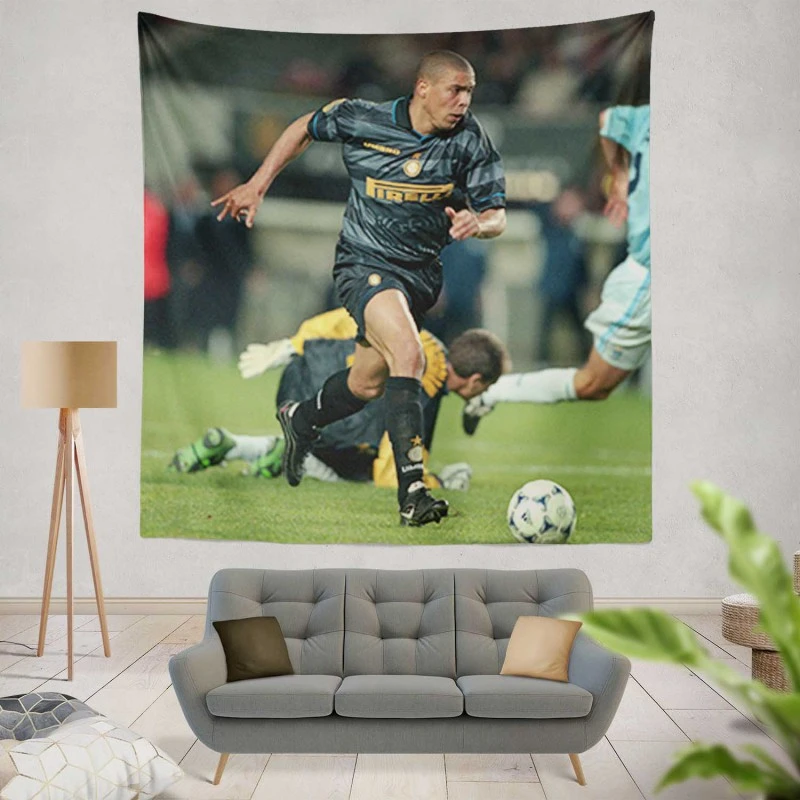 Ronaldo Nazario Inter Milan Tapestry