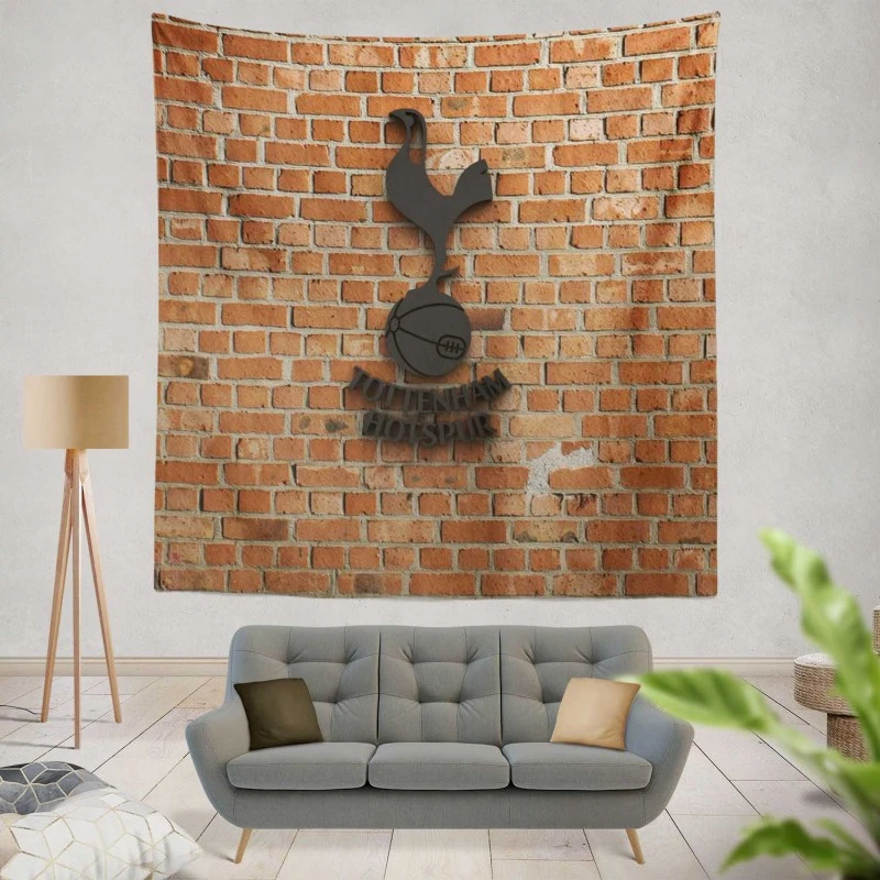 Strong English Club Tottenham Hotspur FC Tapestry