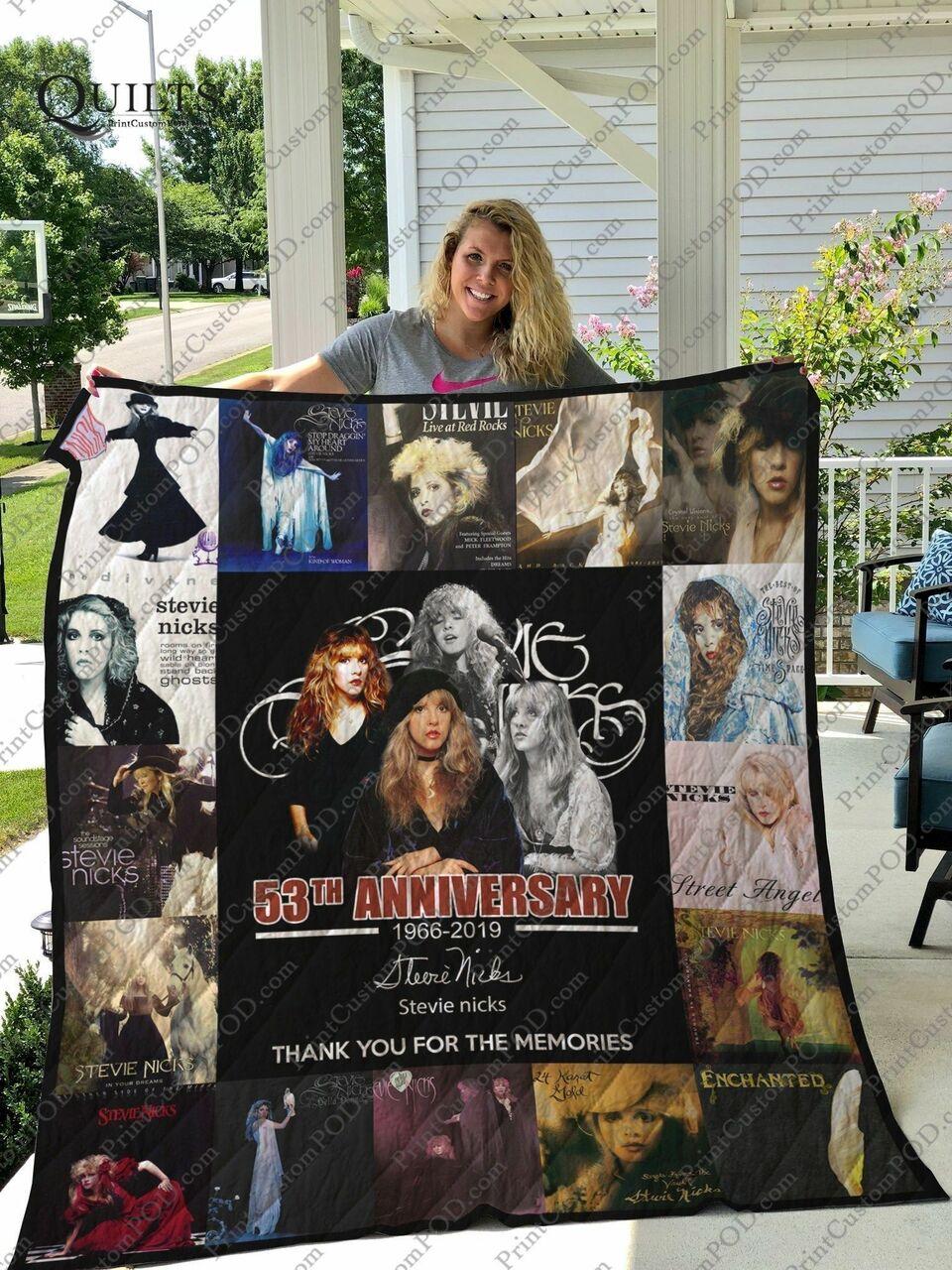 tevie N Quilt Blanket