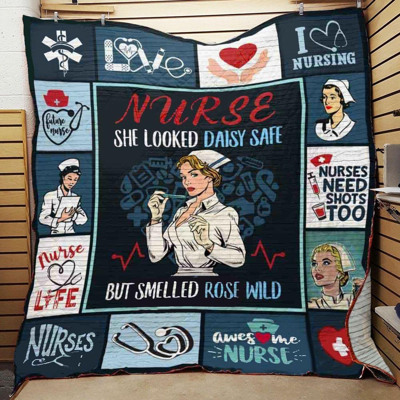 e She Looked y Safe Bmellede Wild Quilt Blanket Greattomized Blanket G For Birthday C Thgiving