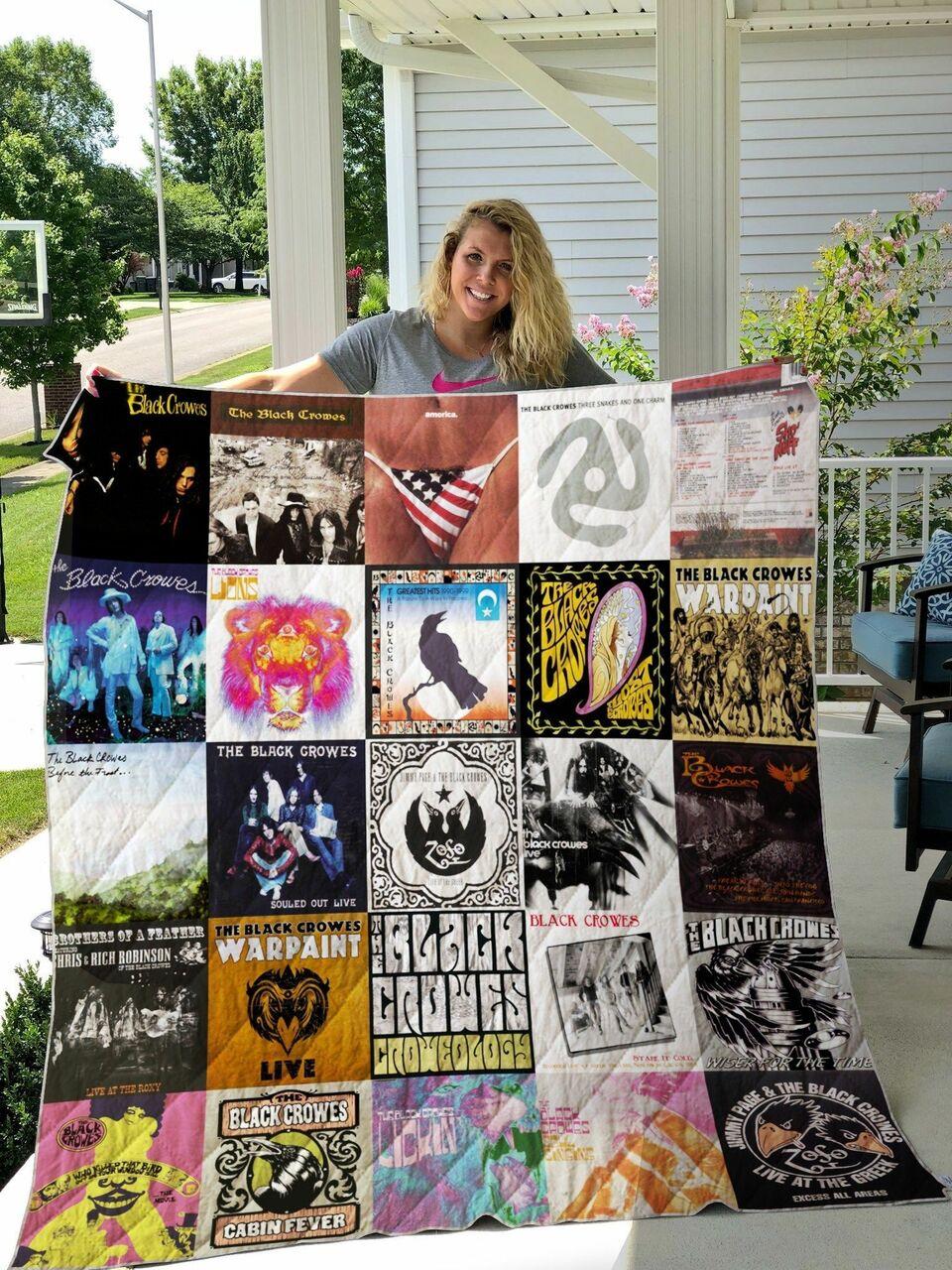 The Black Cr Style 2 Quilt Blanket