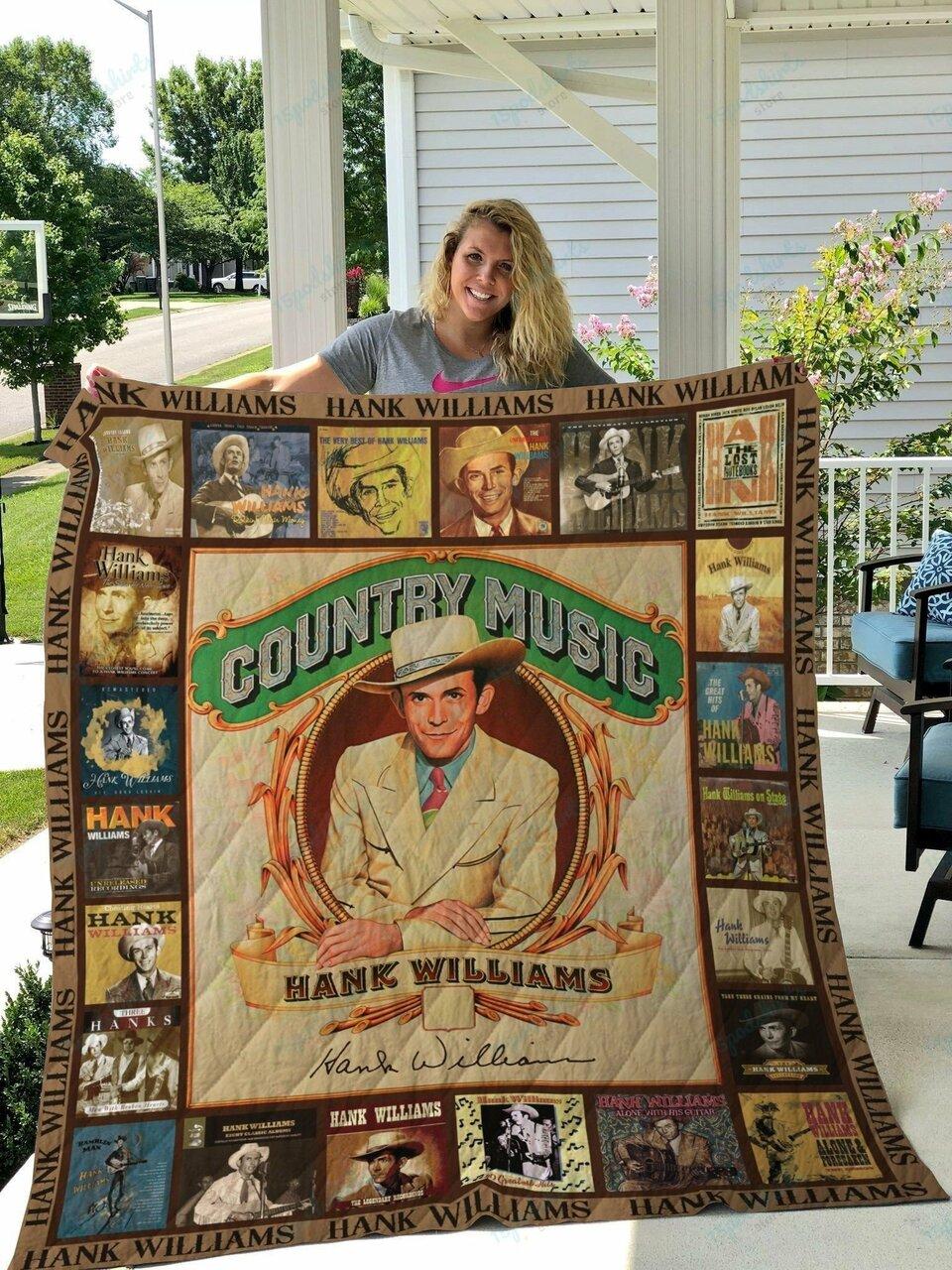 M Hank Will Quilt Blanket