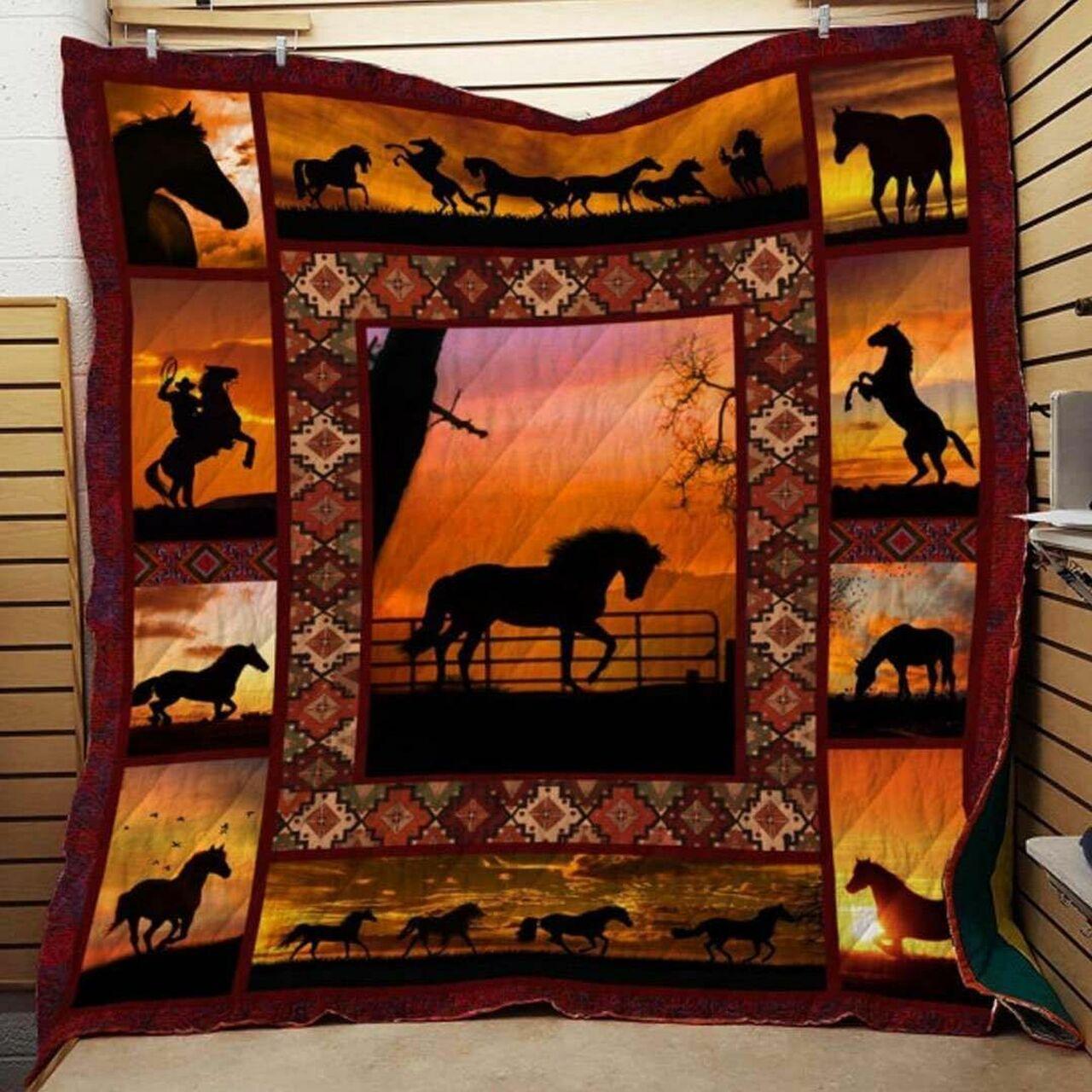 Dusk e Cla31100137Q Quilt Blanket