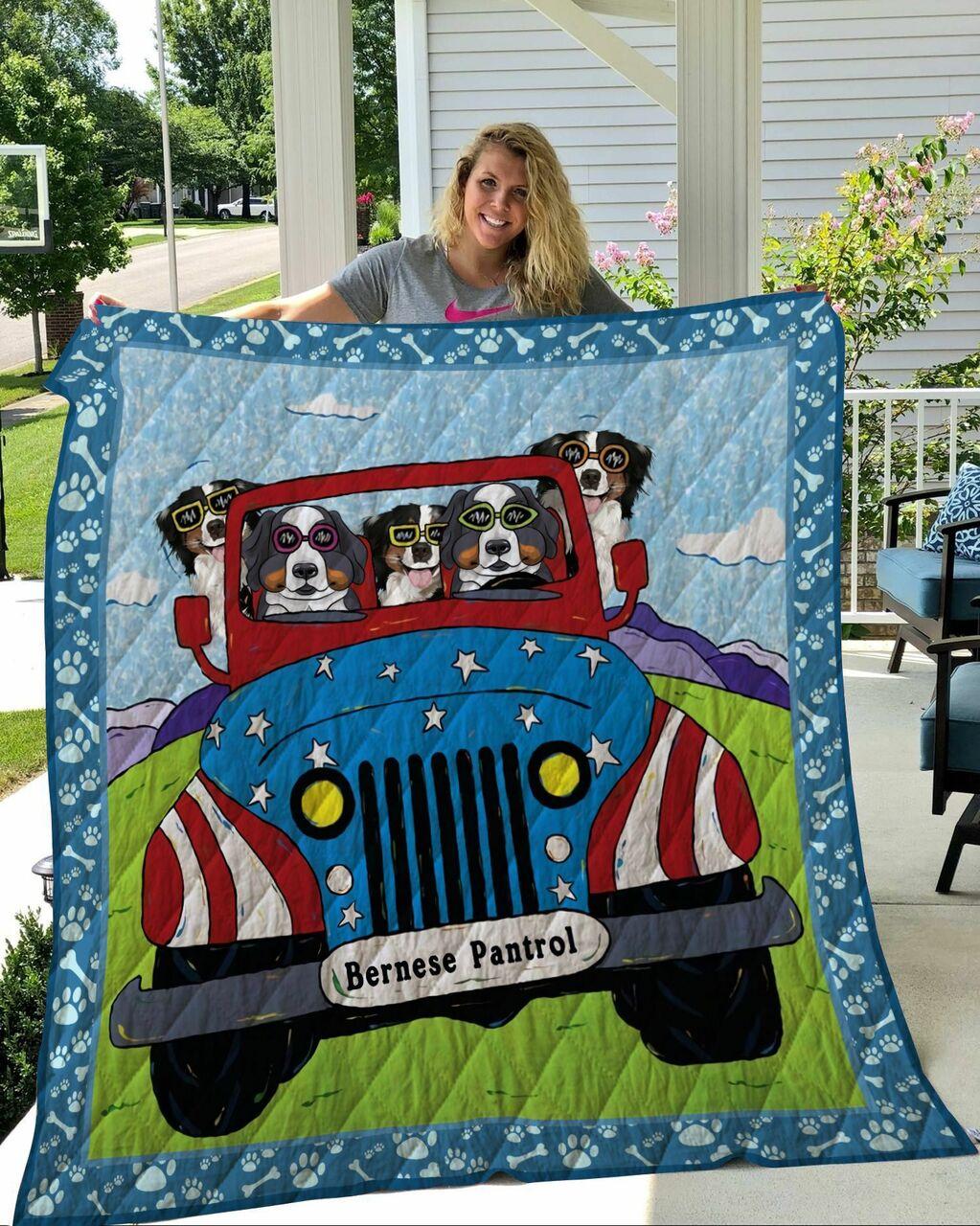 Bee Mountain Clh0412075Q Quilt Blanket