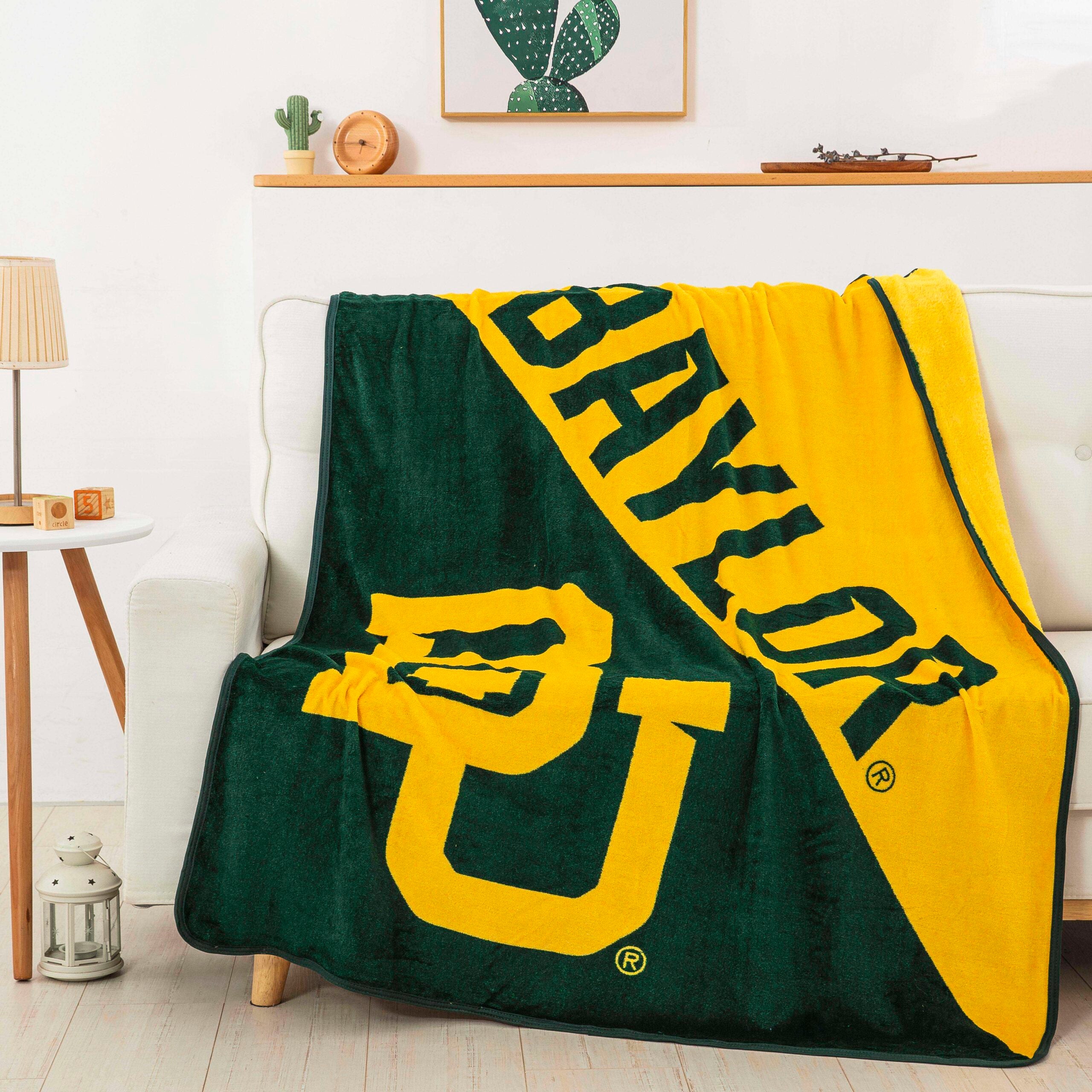 NCAA Baylor B Halftone Microchel Throw Blanket