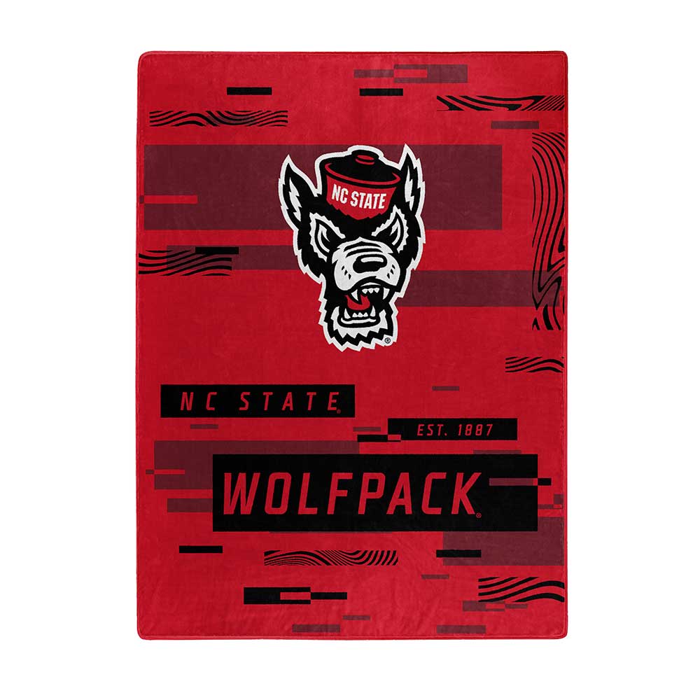 NCAA Digitize tate Wolfpackchel Throw Blanket