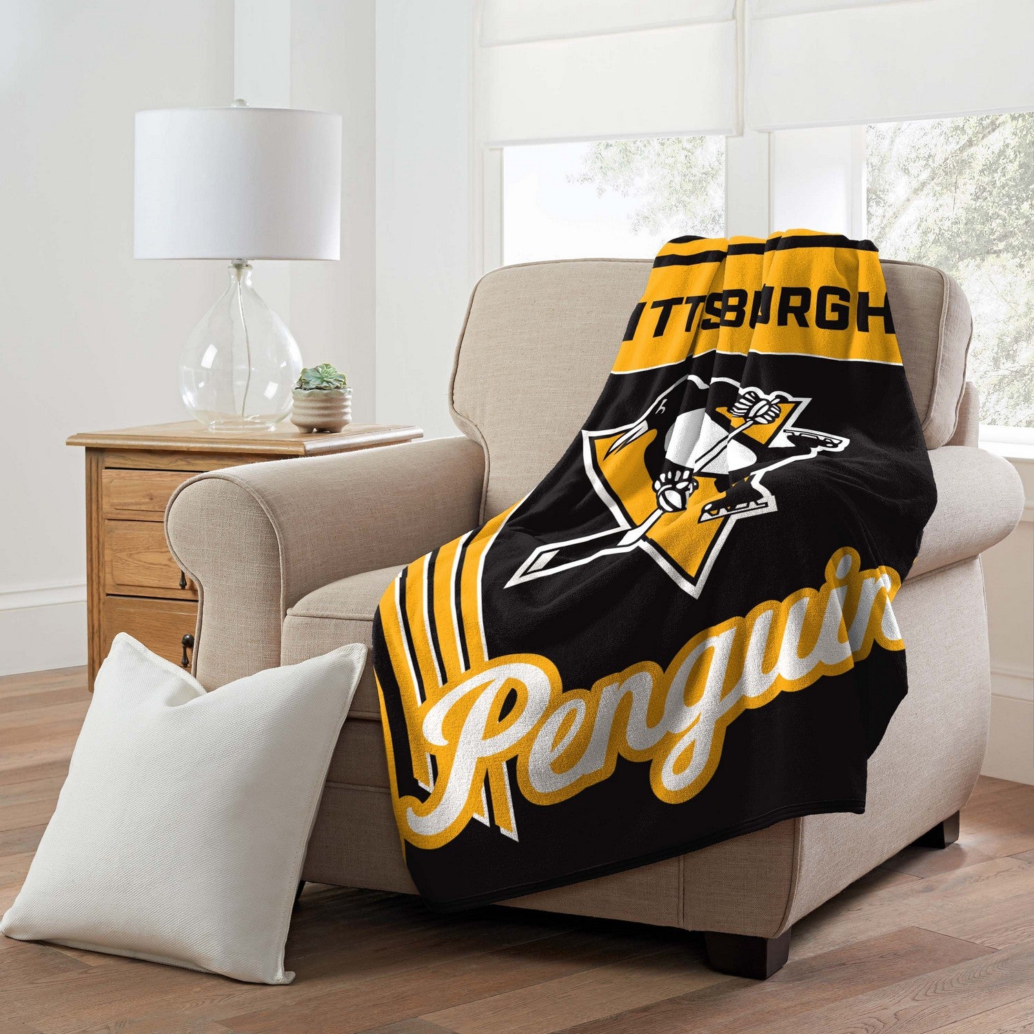 Pburgh Peng NHL Officially Lied Throw Blanket