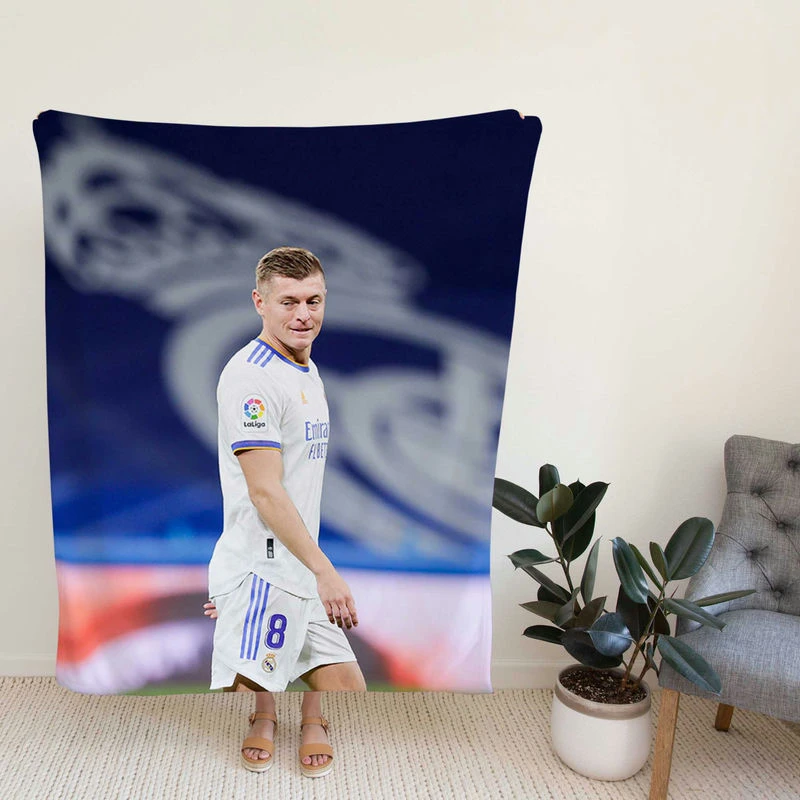 Toni K istent Real Madrid Football Player Fleece Blanket