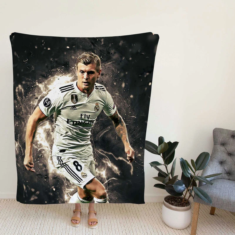 Extraordinary Football Player Toni K Fleece Blanket