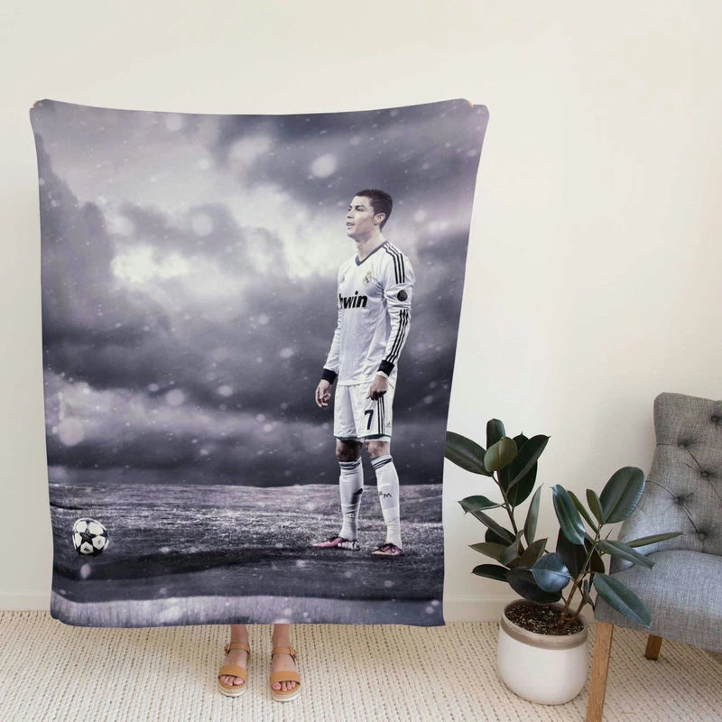 Enduring Real Madrid tiano Ronaldo Football Player Fleece Blanket