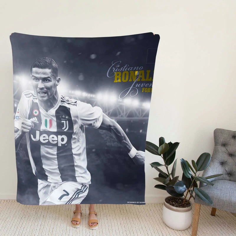 tiano Ronaldo Juve Football Player Fleece Blanket