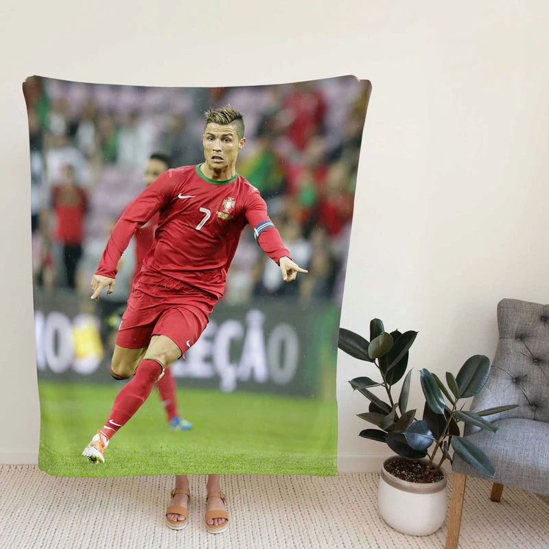 tiano Ronaldo energetic Football Player Fleece Blanket