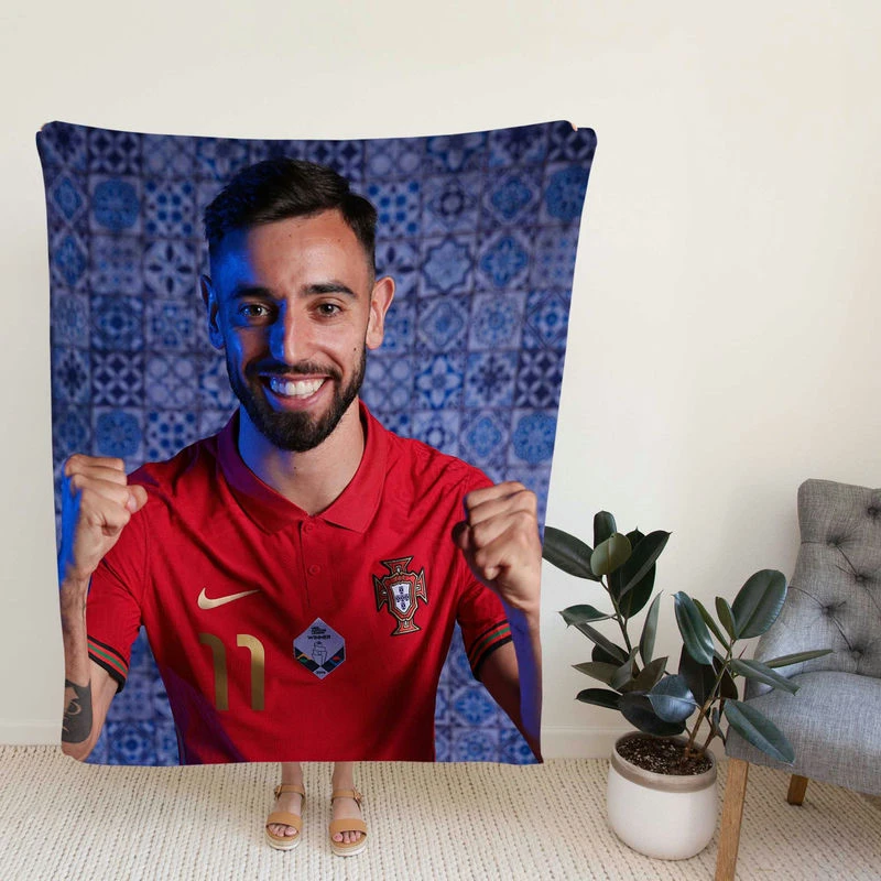 Bruno Ferna Prsional Football Player Fleece Blanket