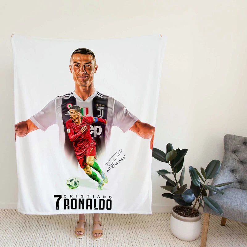 tiano Ronaldo The Wort Fa Footballer Fleece Blanket