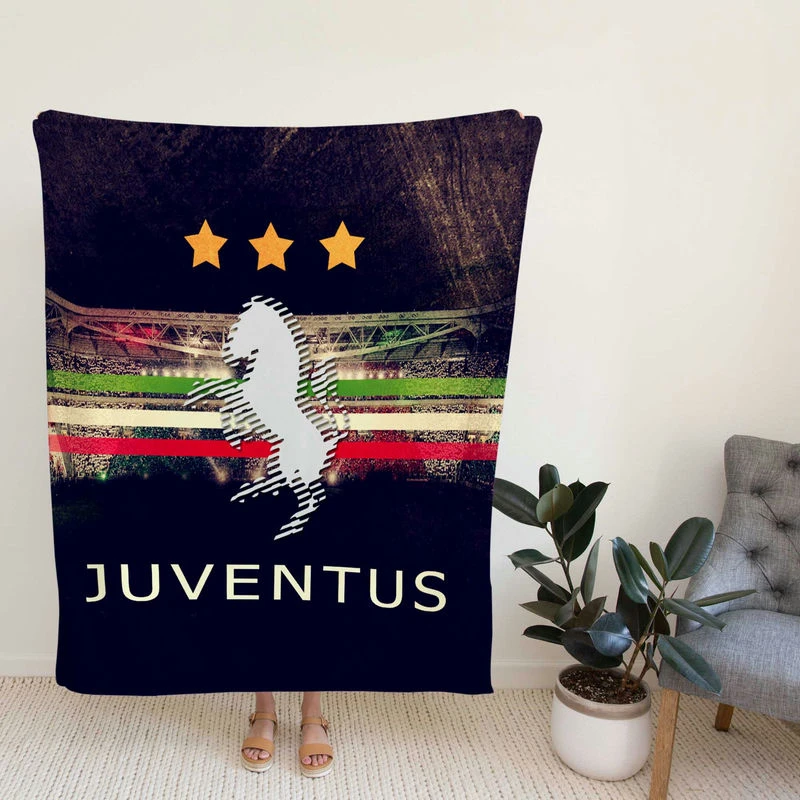Juve Football Club Logo Fleece Blanket