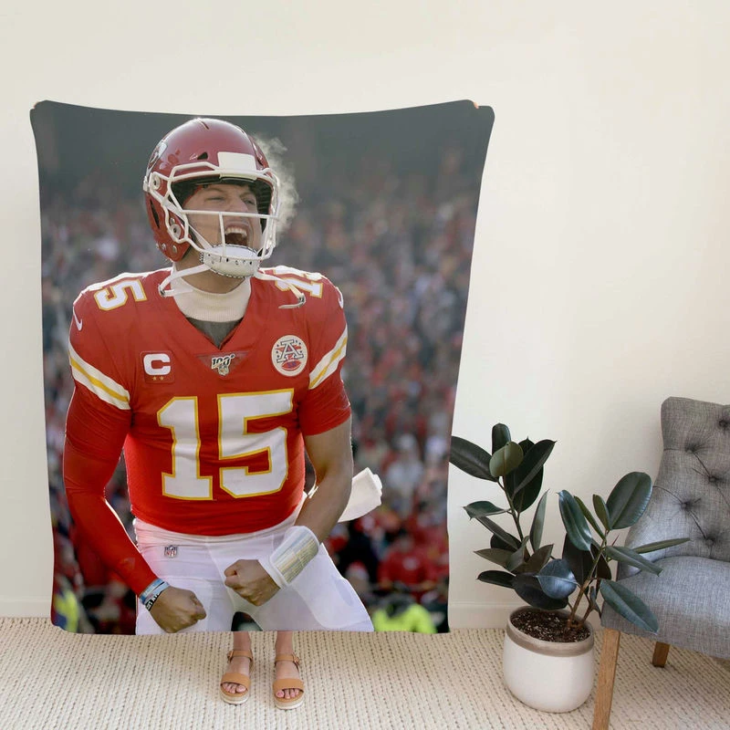sic NFL Football Player Patrick Mahomed Fleece Blanket