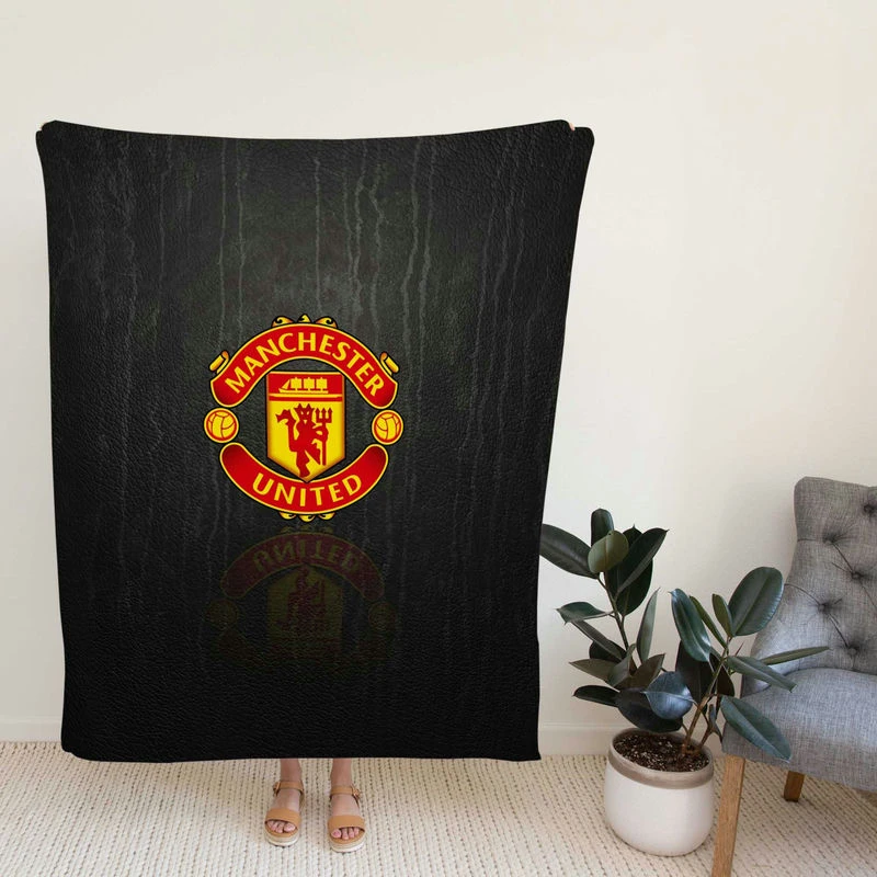 Manter United FC Energetic Football Player Fleece Blanket