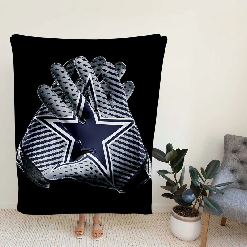 Excellent NFL Football Team Da Cow Fleece Blanket