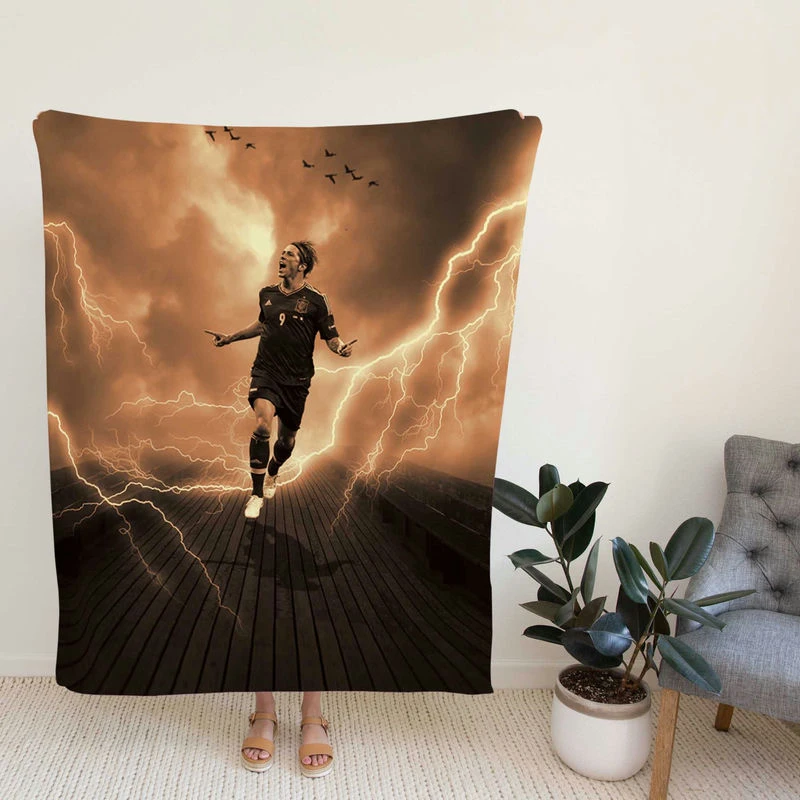 Sph Strooccer Player Fernando To Fleece Blanket