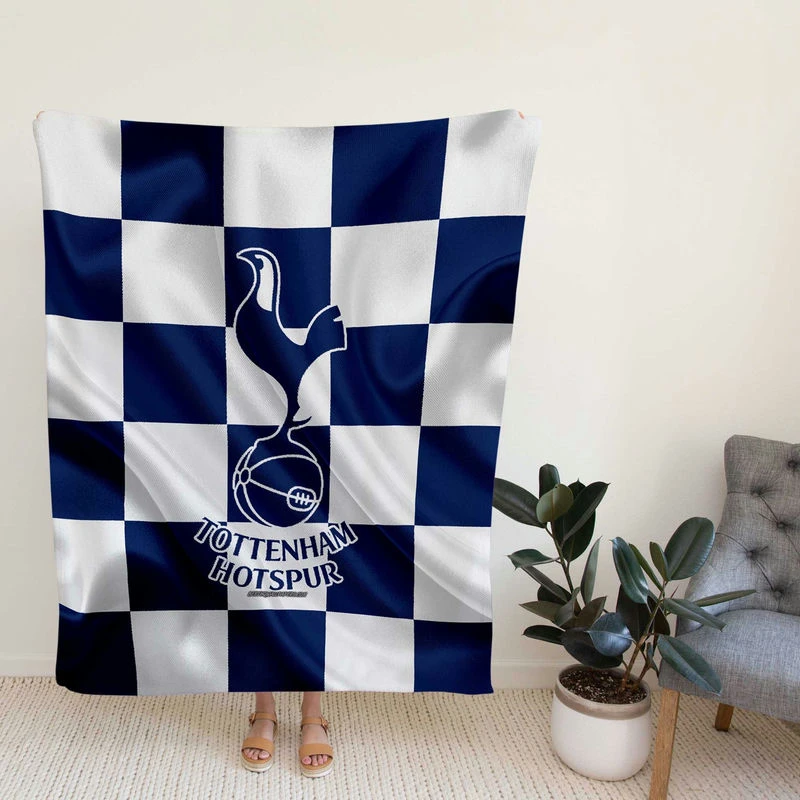 Populoccer Team Tottenham Logo Fleece Blanket